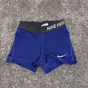 Women's Nike pro compression shorts